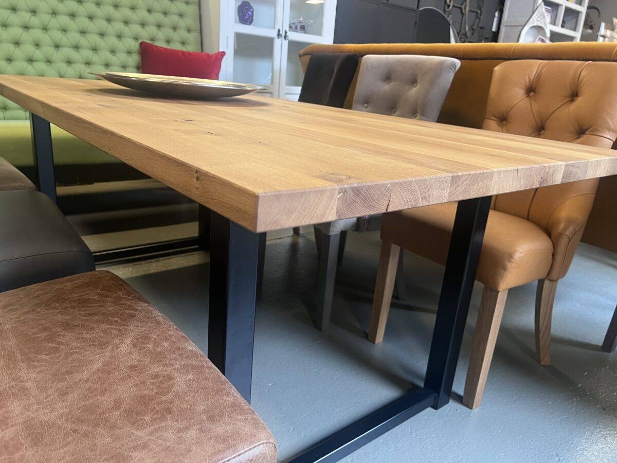 New Orleans Massivholztisch – Ausstellungsstück