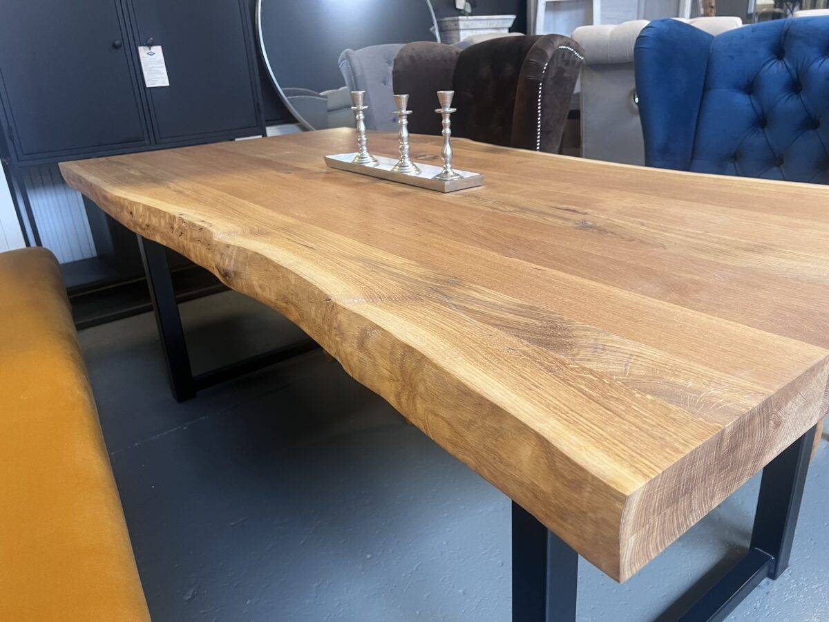 Tisch Venedig Massivholztisch – Ausstellungsstück