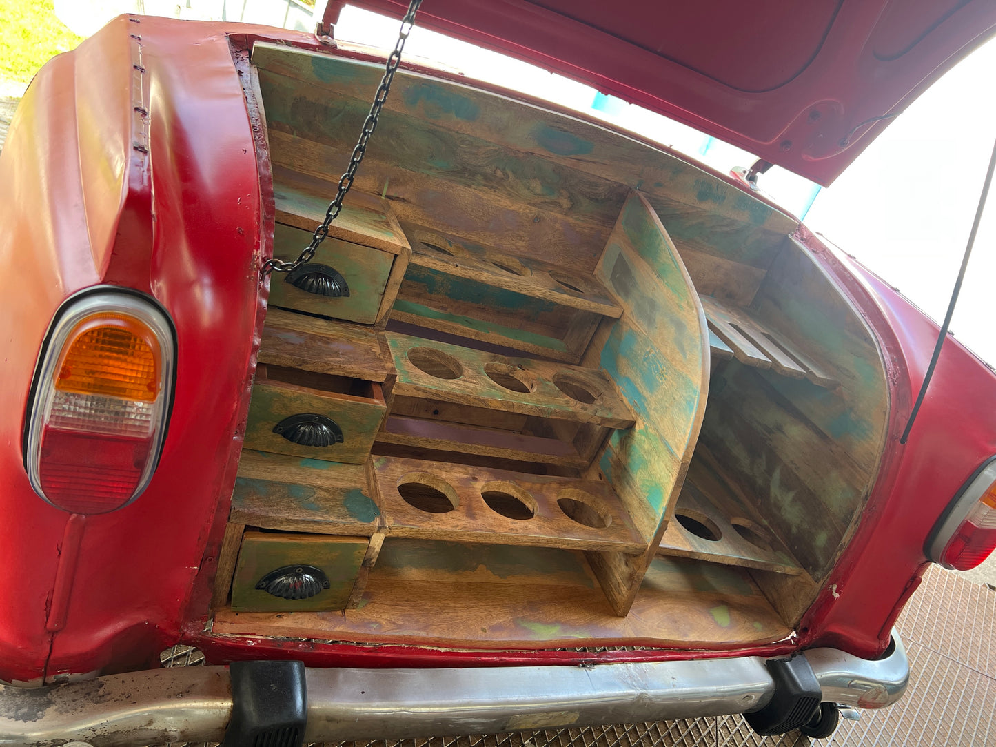 Design Barschrank Altholz und recyceltem Metall im Factory Style