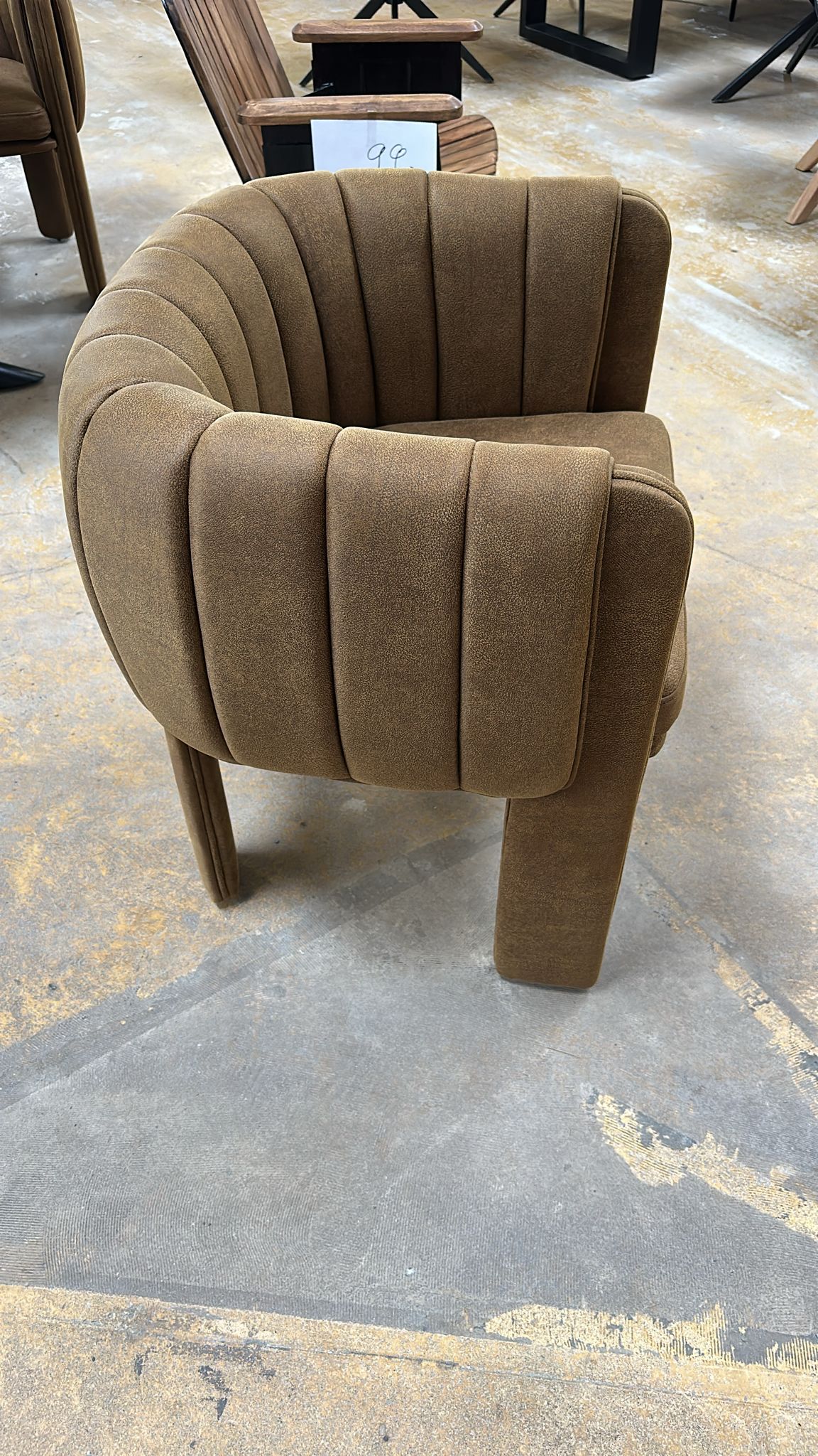 Luxiriöser Sessel - SEHR PFLEGELEICHT!!! NUR WENIGE VORHANDEN!!