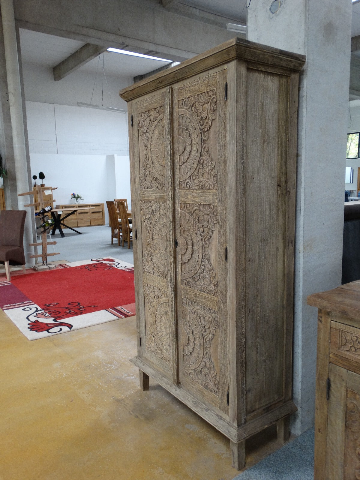 Teakholz Schrank