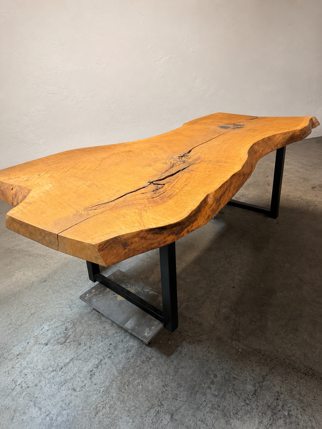 Esstisch Eiche Massiv aus einem STAMM!  Einzelstück 255 cm