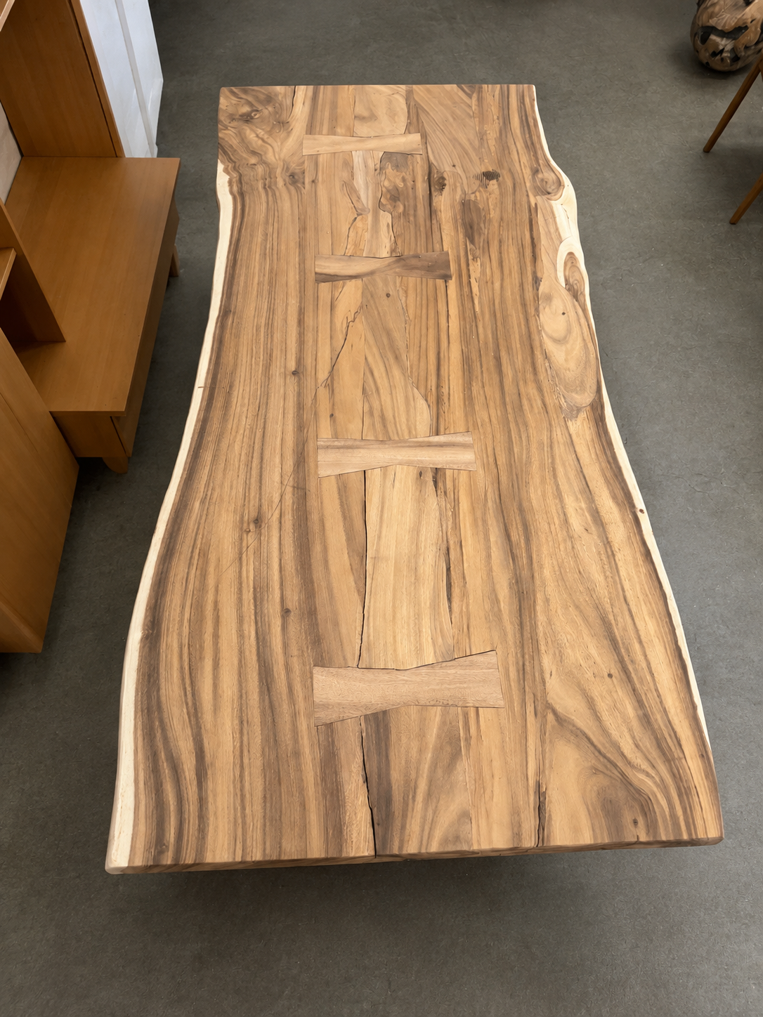 Esstisch Suarholz Einzelstück 212 cm