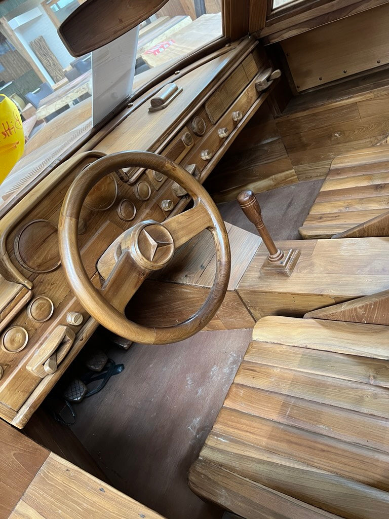 Mercedes SL 300 – Flügeltürer – Teakholz