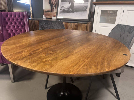 Runder Massivholztisch – Einzigartiges Design, Exklusiver Stil
