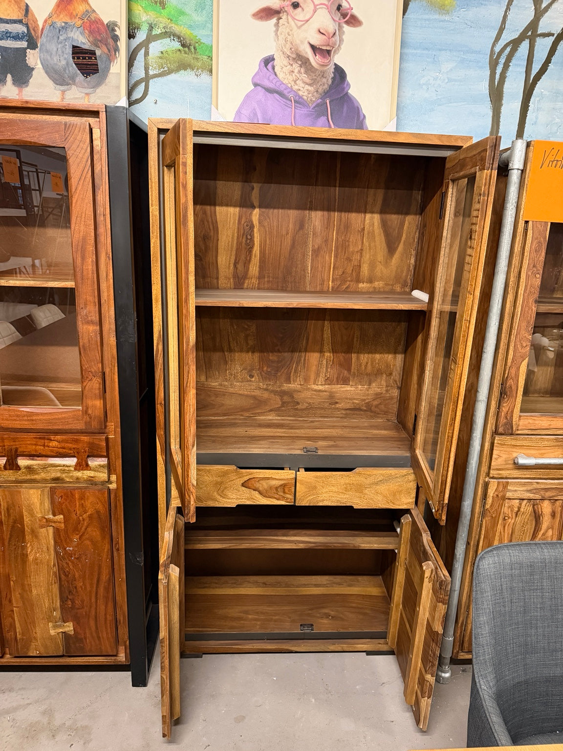 Vitrine Akazie Massiv