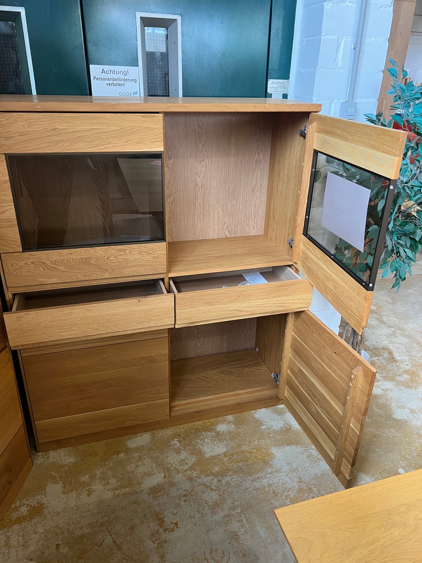 Highboard
