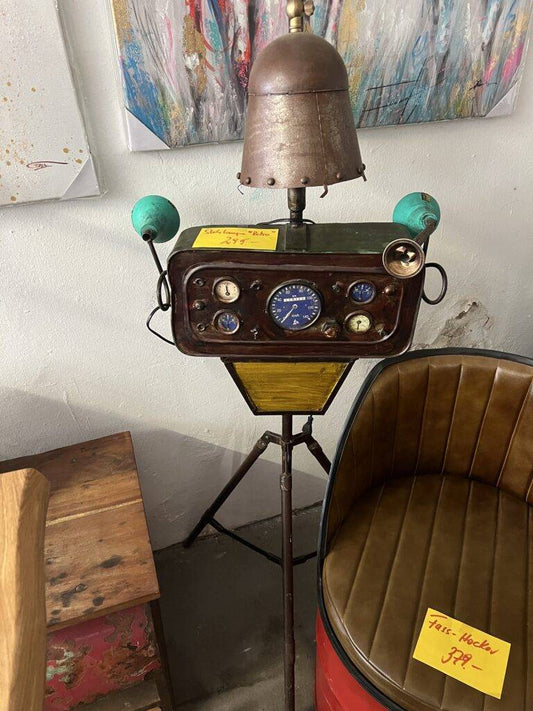 Stehlampe Retro