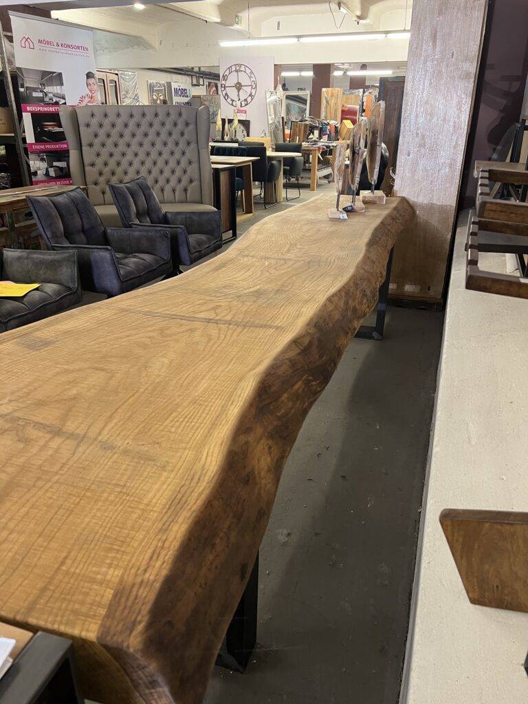 Esstisch Eiche Massiv, Tischplatte aus einem Stück 350 cm lang!!!!