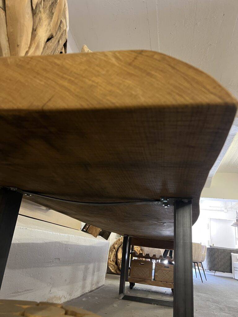 Esstisch Eiche Massiv, Tischplatte aus einem Stück 350 cm lang!!!!
