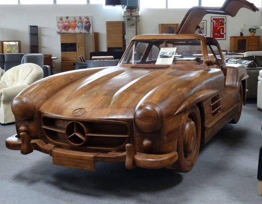 Mercedes SL 300 – Flügeltürer – Teakholz