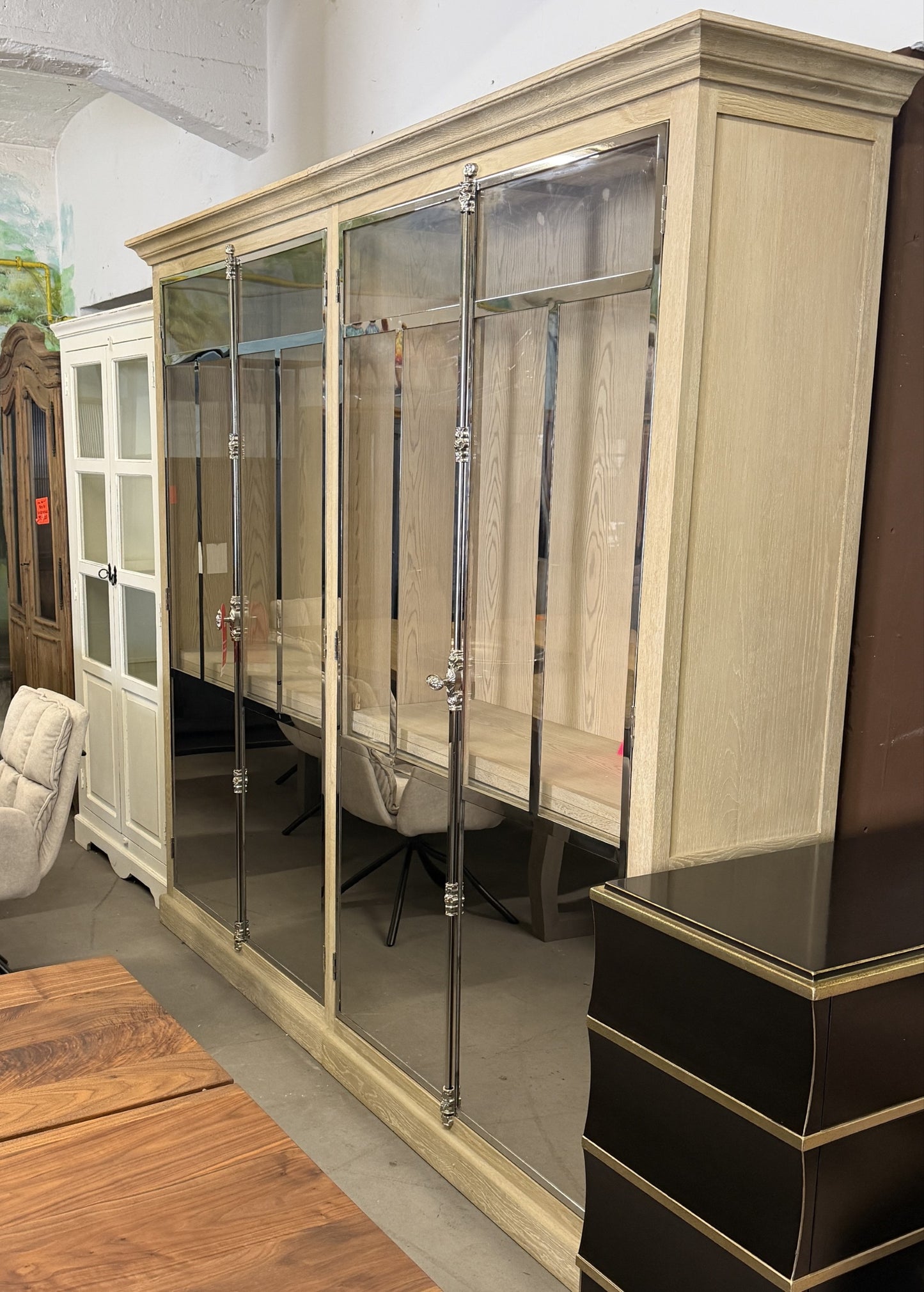 Wunderschöne Vitrine -American Home 4trg.
