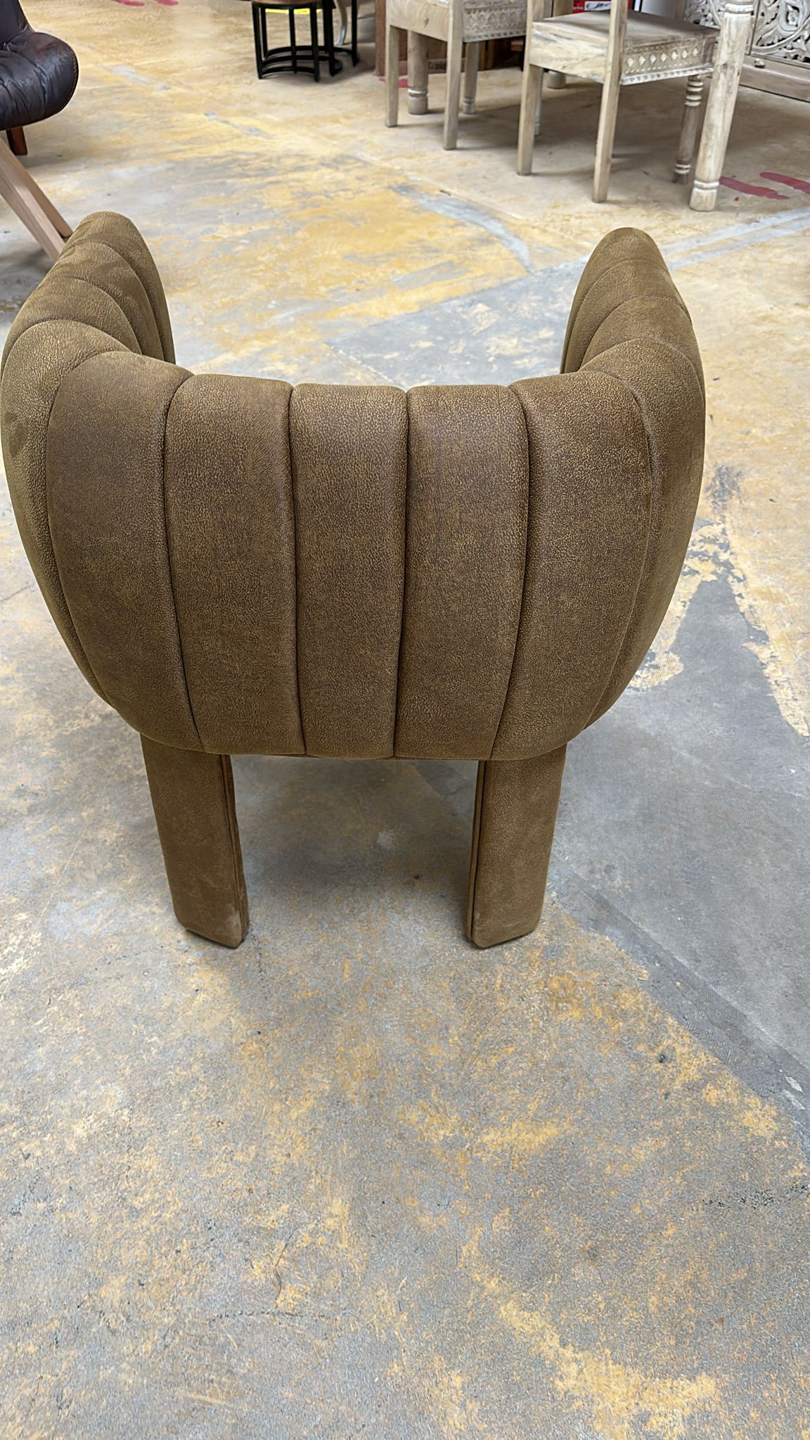 Luxiriöser Sessel - SEHR PFLEGELEICHT!!! NUR WENIGE VORHANDEN!!