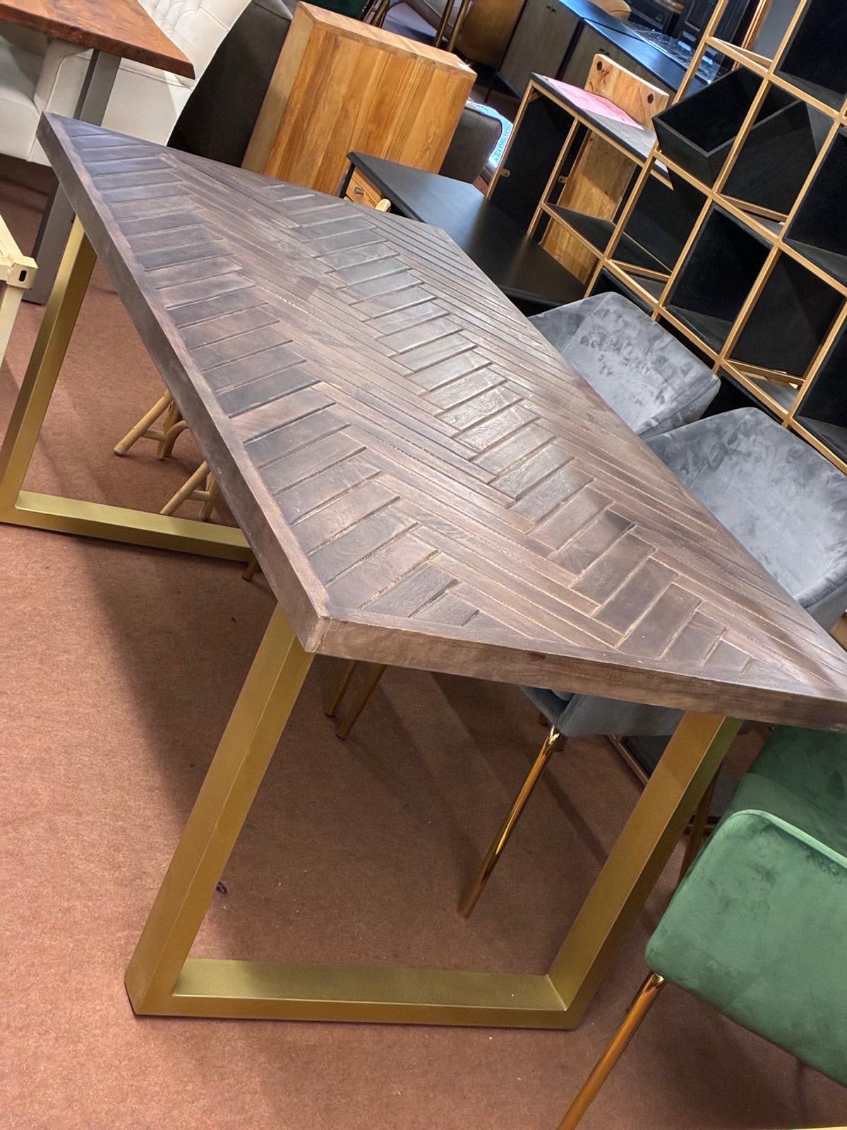 Einzelstück, Esstisch, Massiv,Fischgräten